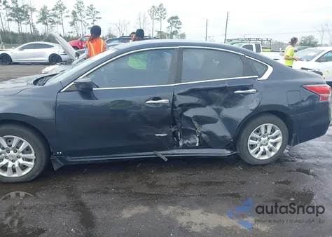 2014 Nissan Altima 2.5 S from USA, damaged, VIN 1N4AL3AP2EC281593